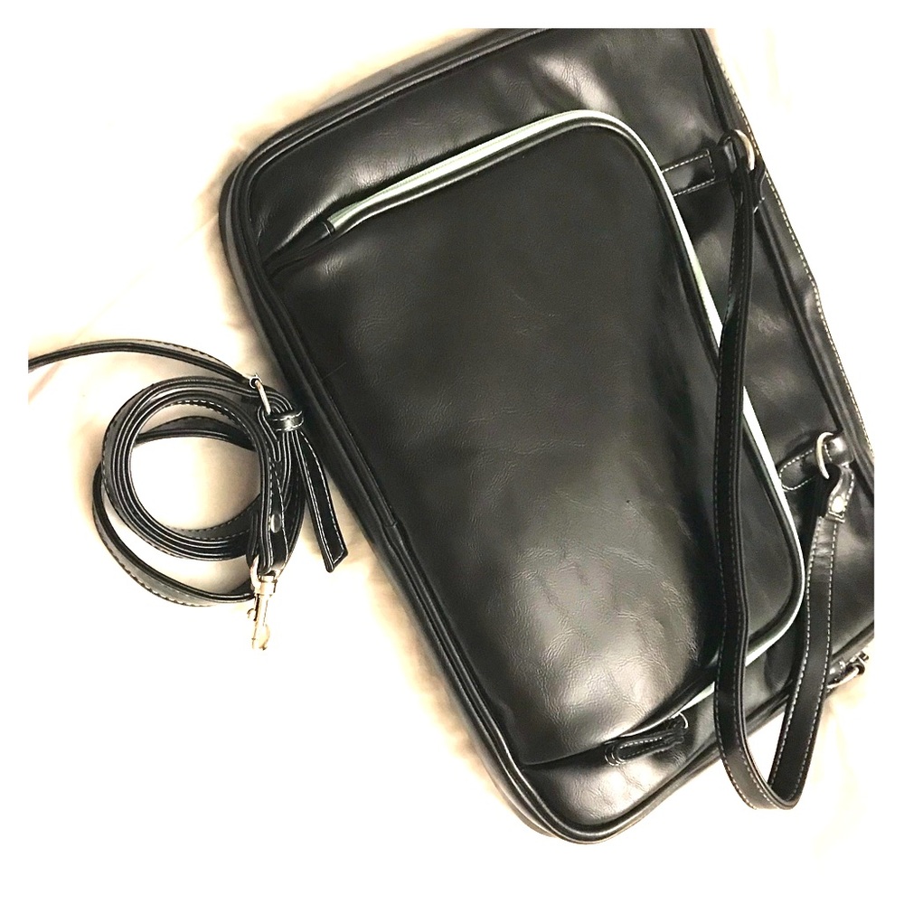 Computer bag with crossbody strap